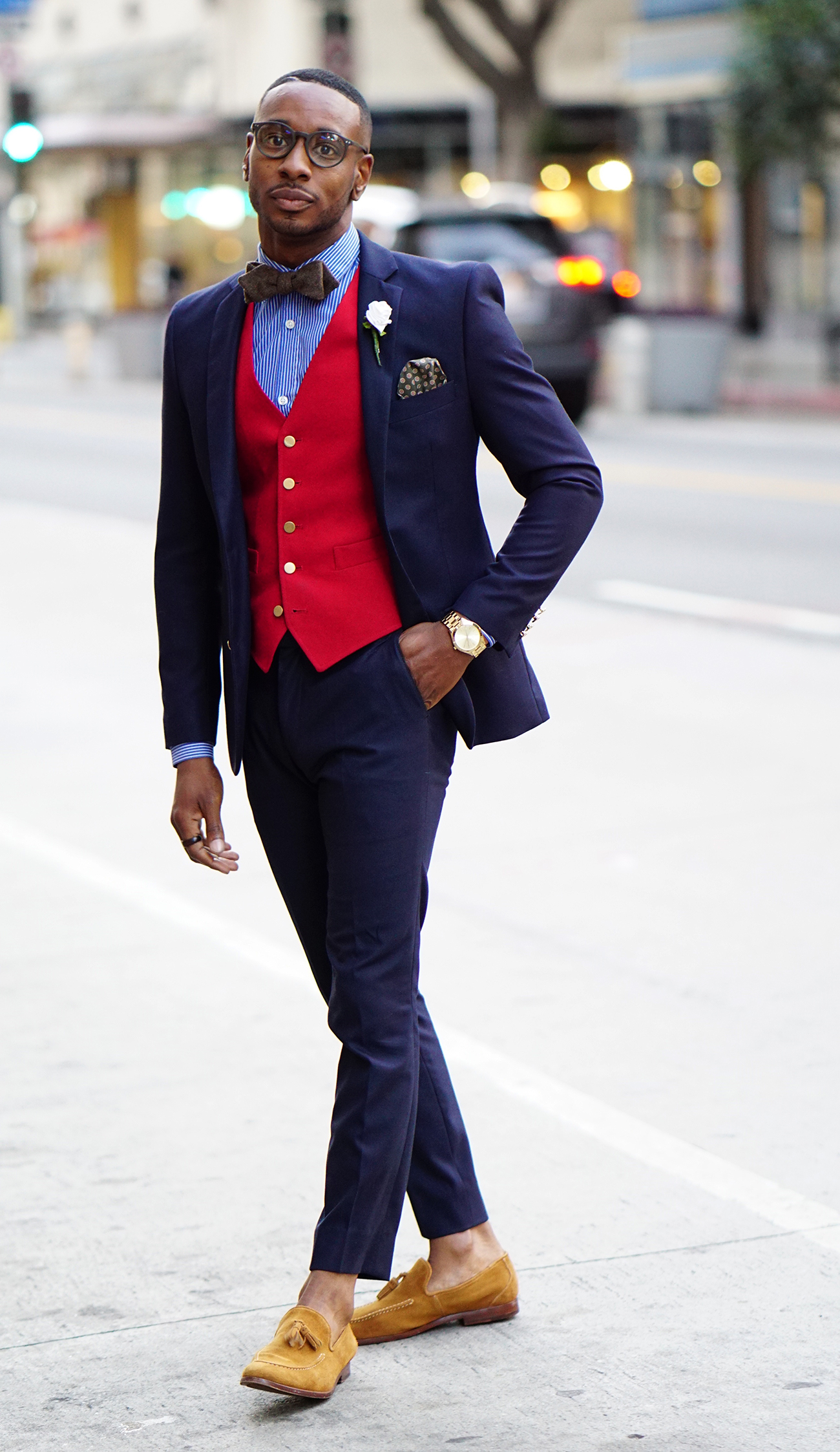 OOTD: ALL PURPOSE NAVY SUIT + BOW TIE – Norris Danta Ford