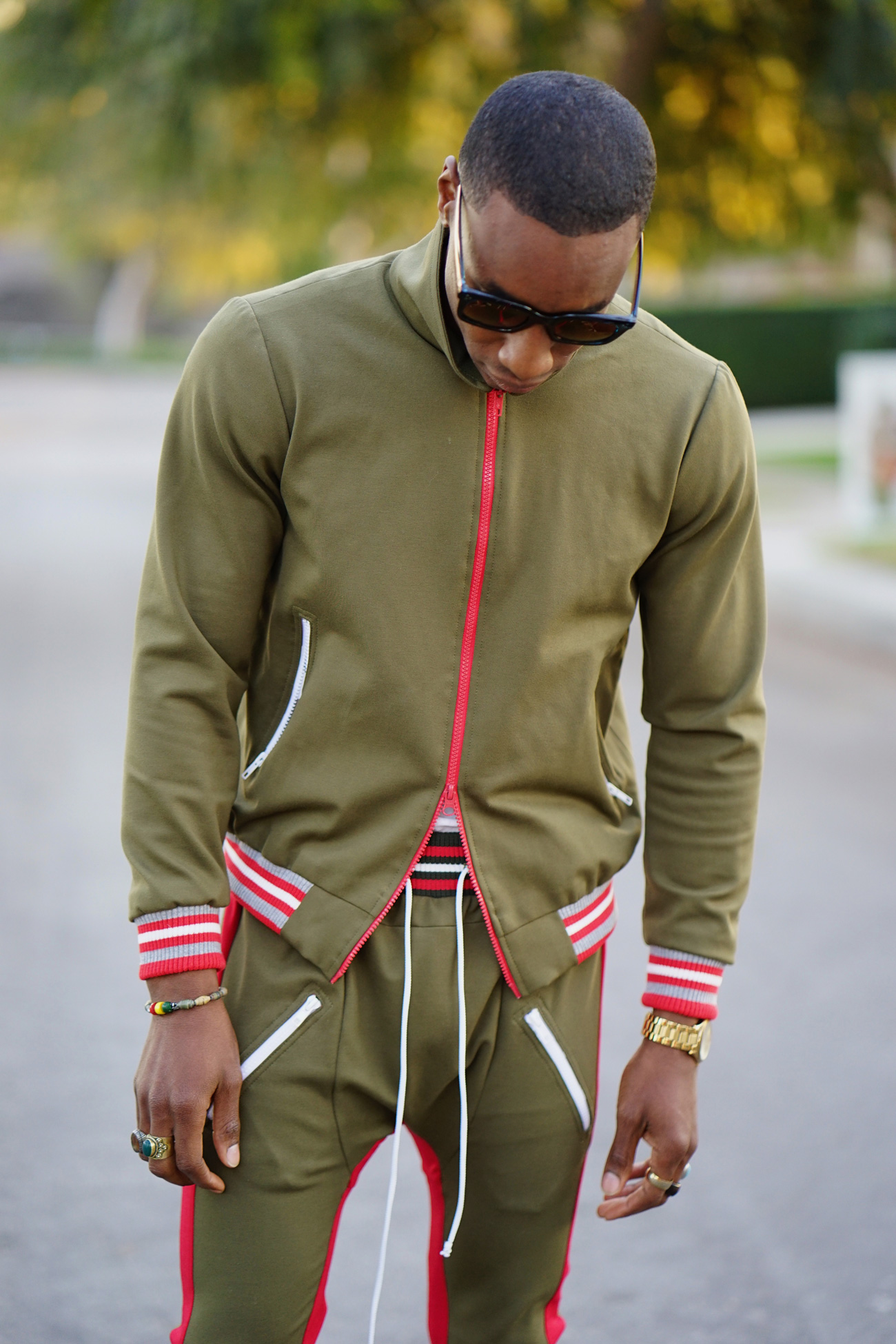 mens olive green sweatsuit