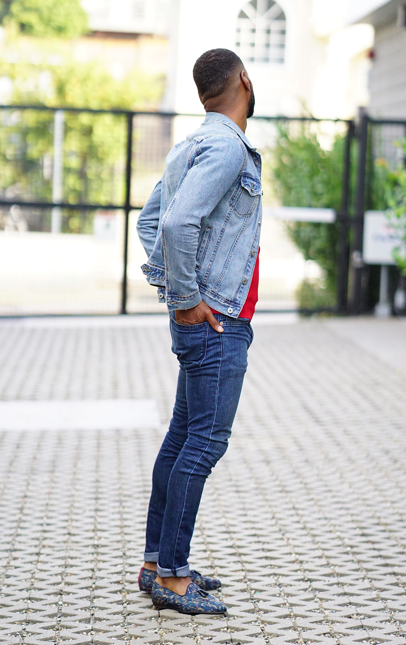 how to wear a jean jacket - Style At A Certain Age