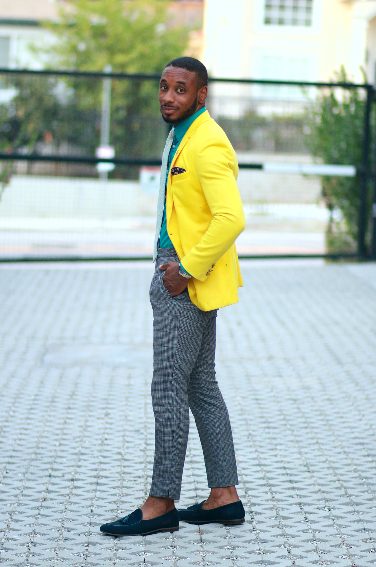 HOW TO STAY CLASSY WITH COLOR – Norris Danta Ford