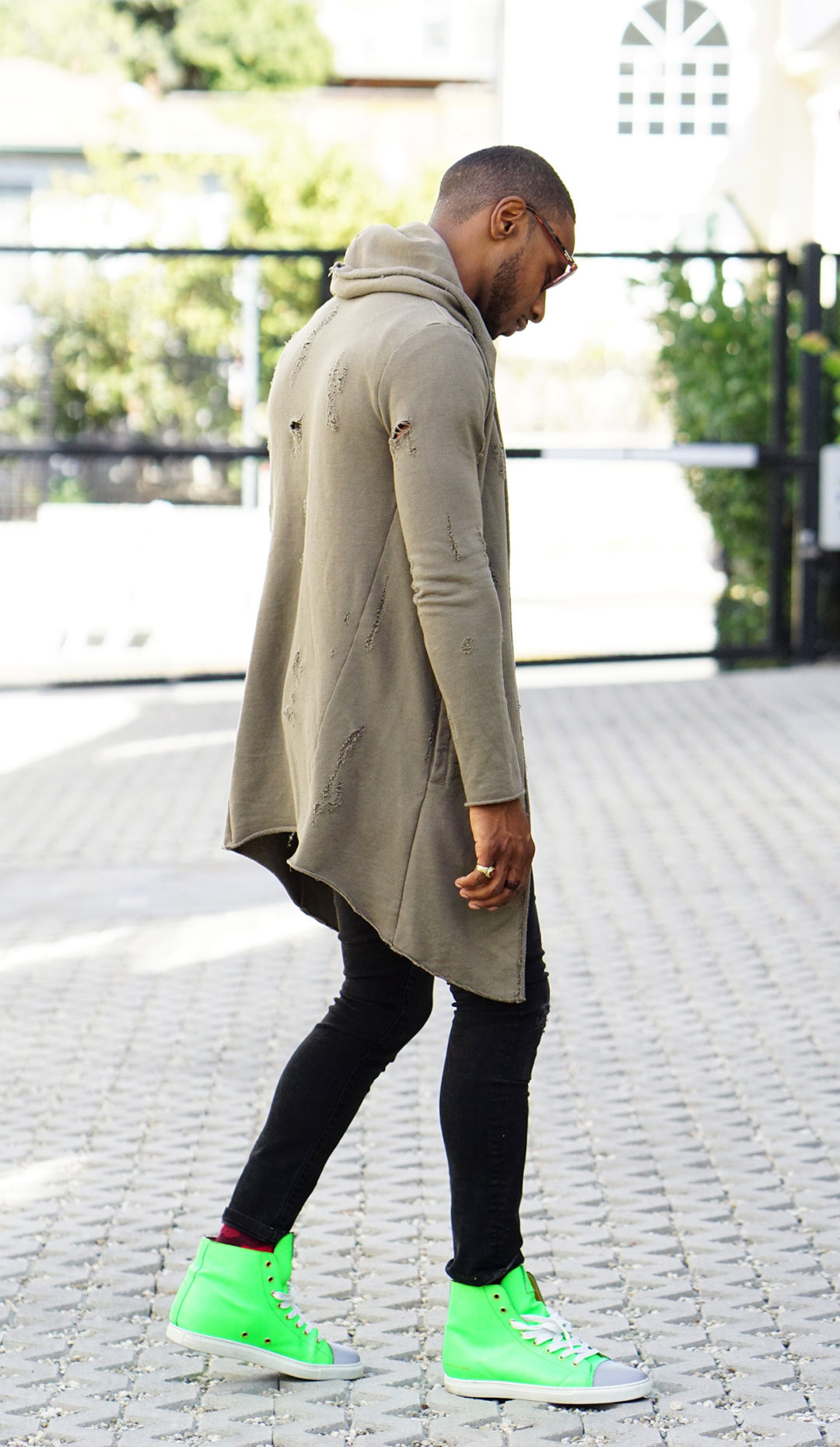 OOTD: ARMY GREEN + DISTRESSED HOODIE – Norris Danta Ford