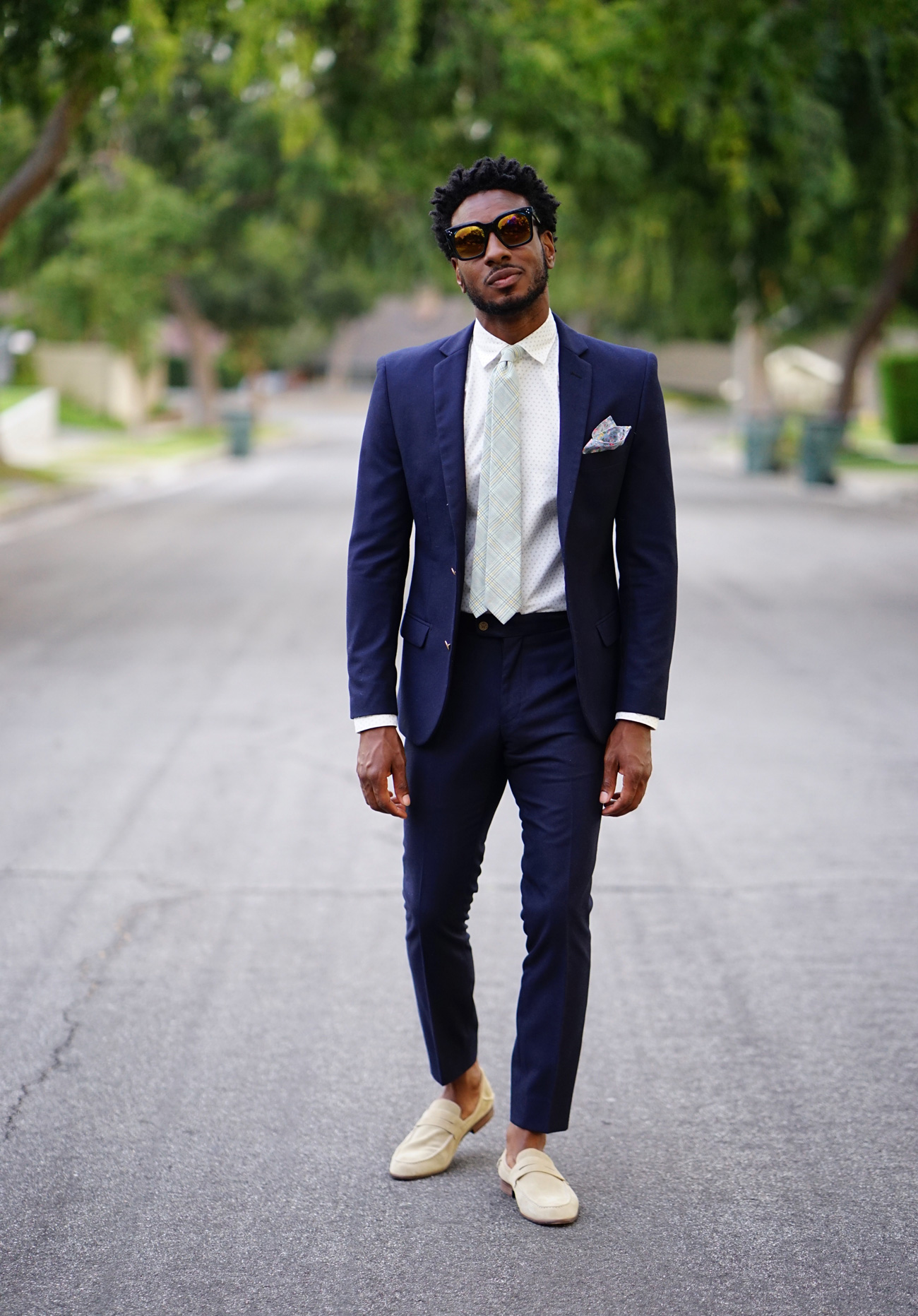 OOTD: CLASSIC NAVY FOR THE SUMMER – Norris Danta Ford