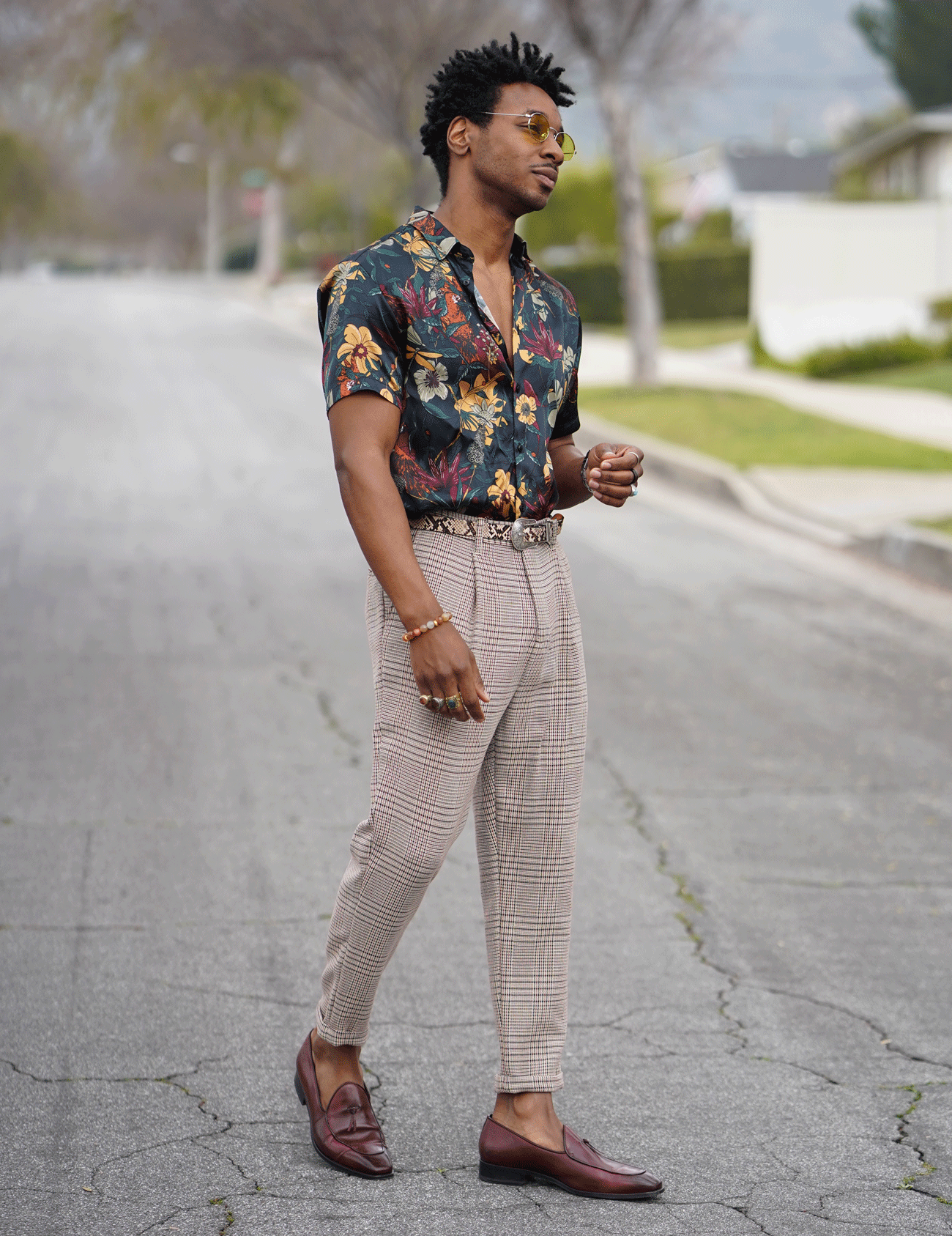 OOTD: FLORAL BUTTON UP & PLAID PANTS – Norris Danta Ford